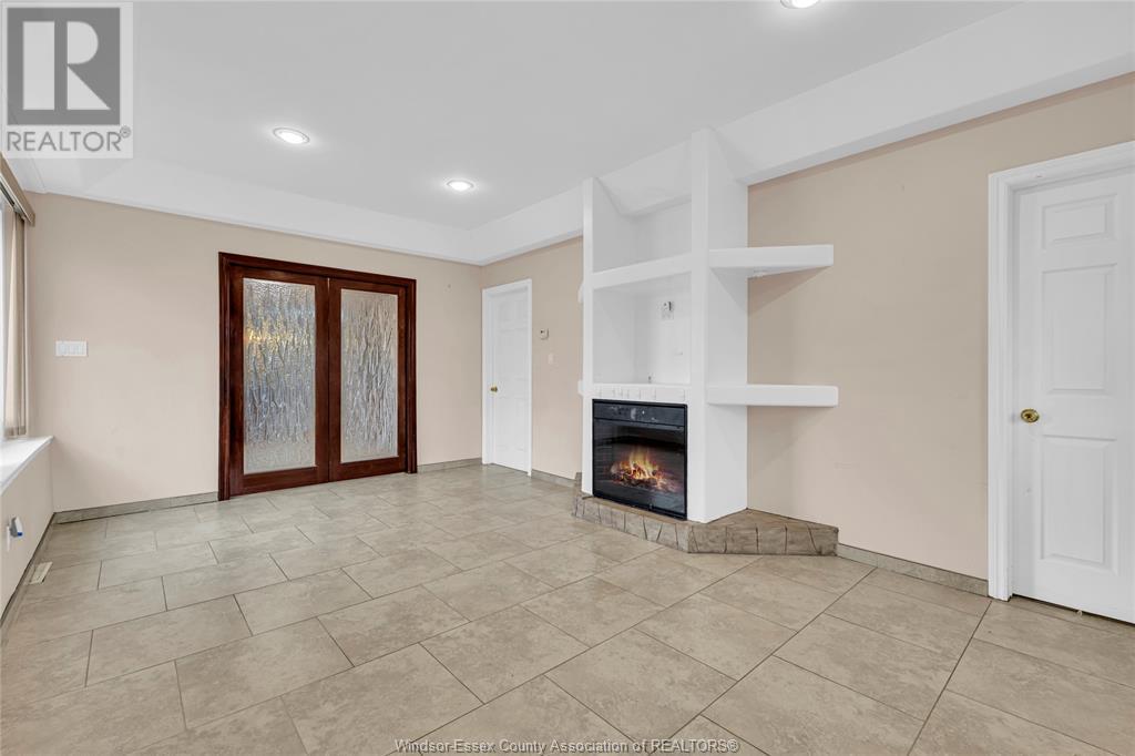 Photo 7 of 1036 Marentette Avenue, Windsor ON