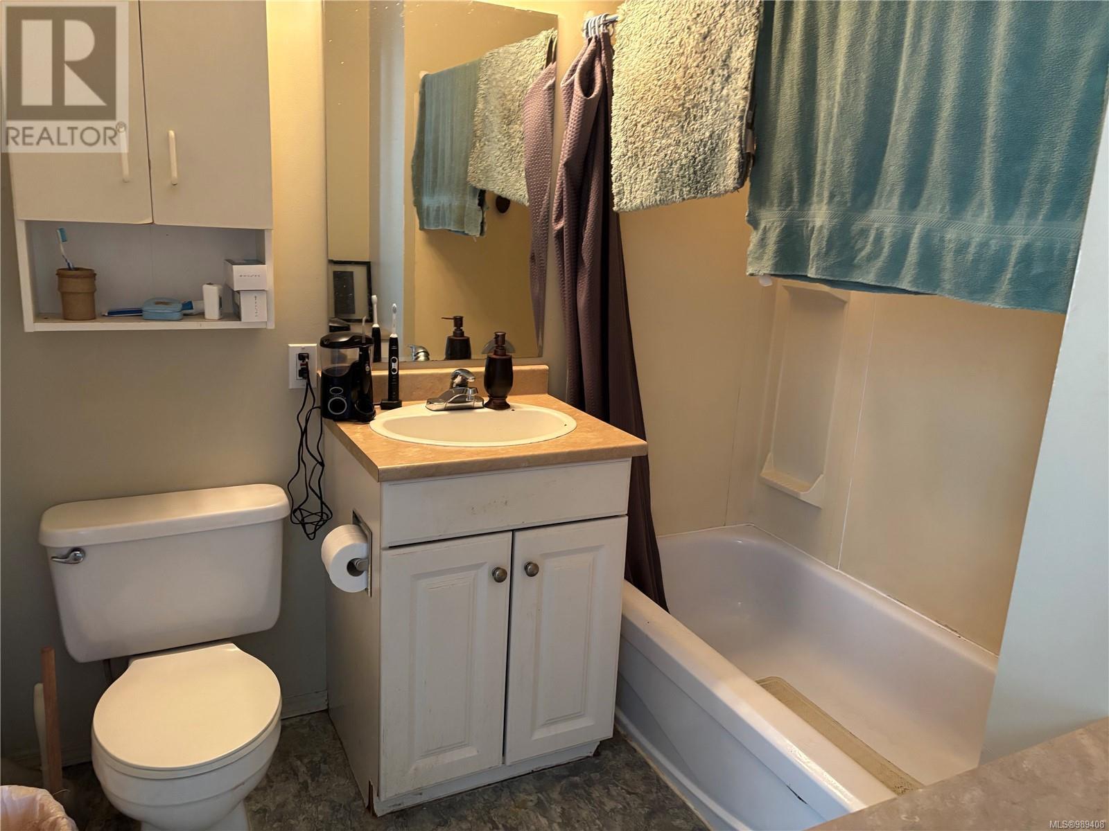 501 7th Ave, Campbell River real estate listing 989408