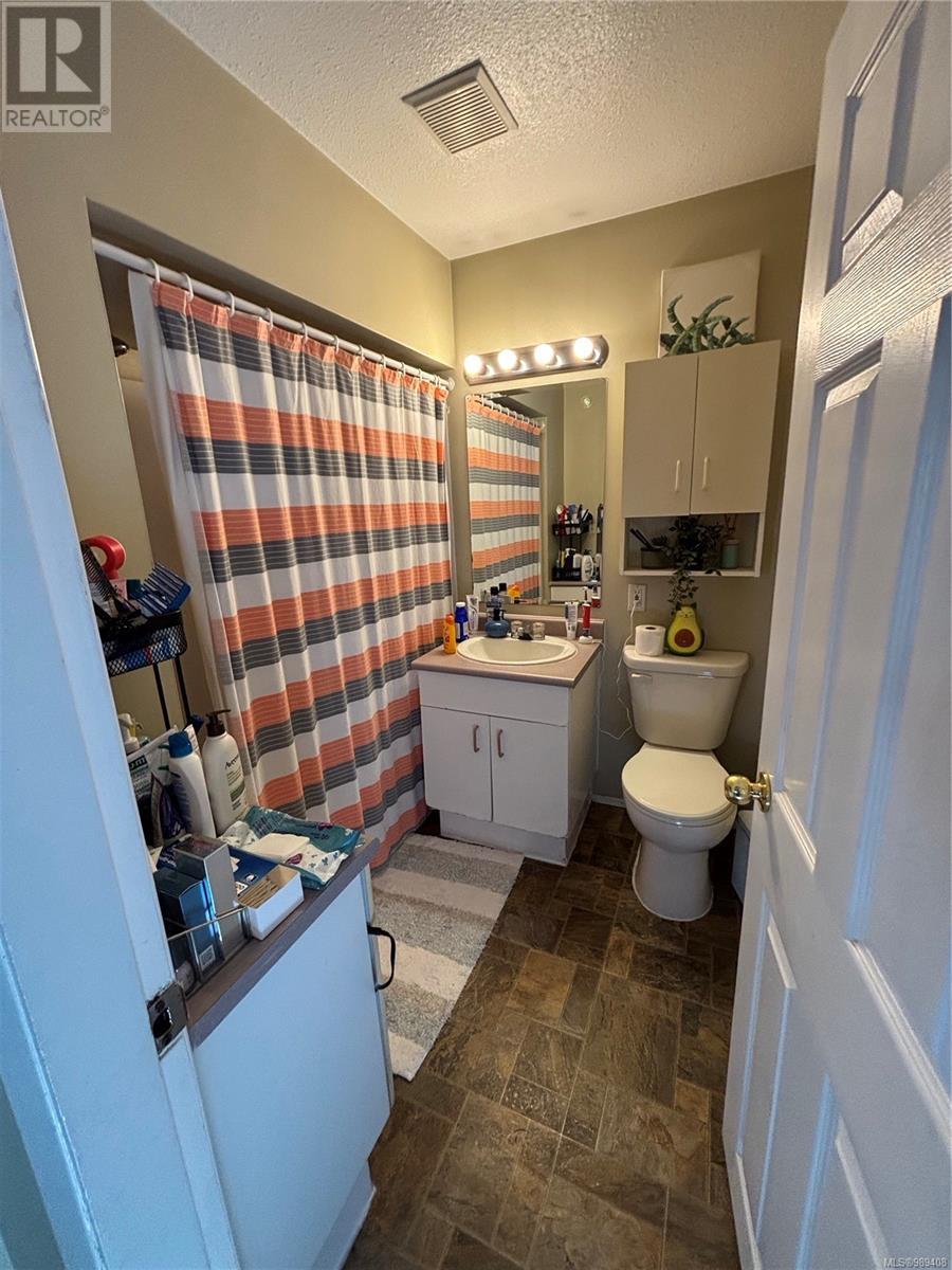 501 7th Ave, Campbell River real estate listing 989408
