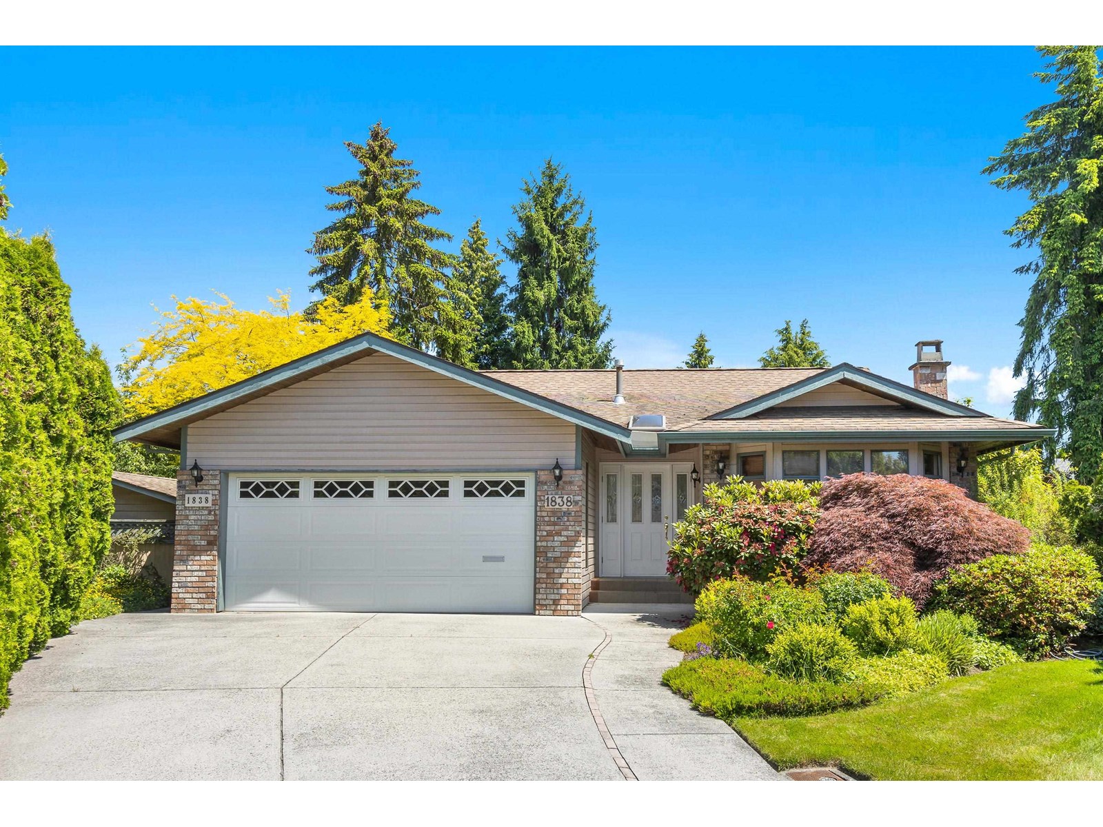 Photo 2 of 1838 140 B Street, Surrey BC