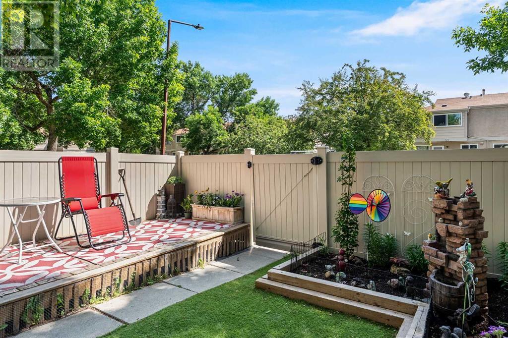 Single Family House for Sale in    Street NE Pineridge Calgary 