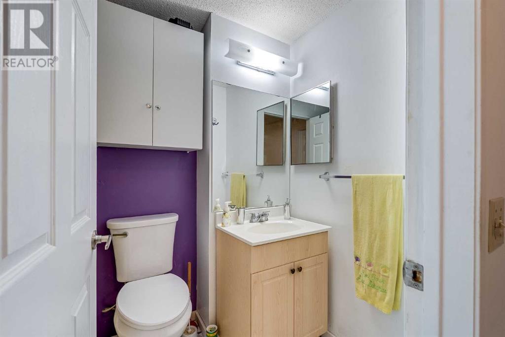 Single Family House for Sale in    Street NE Pineridge Calgary 