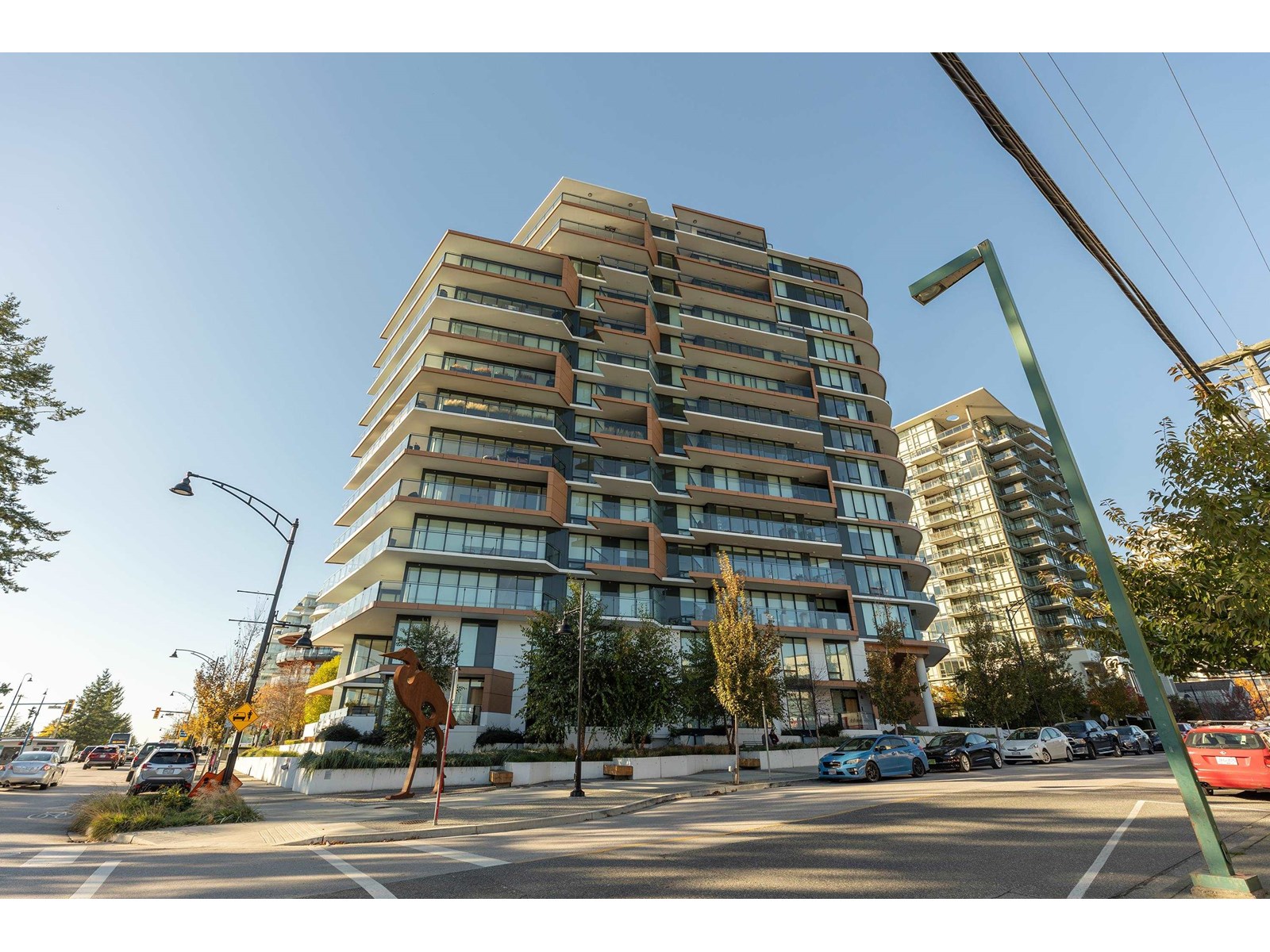 PH5 1439 GEORGE STREET, White Rock real estate listing R2950854