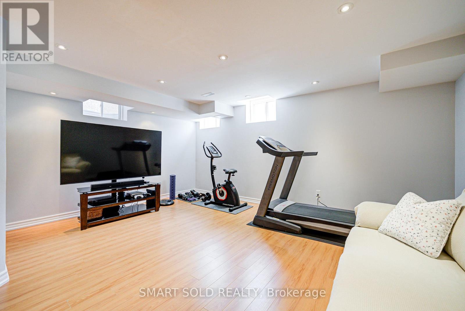 Single Family House for Sale in  CARRIER CRESCENT Vaughan (Patterson) 