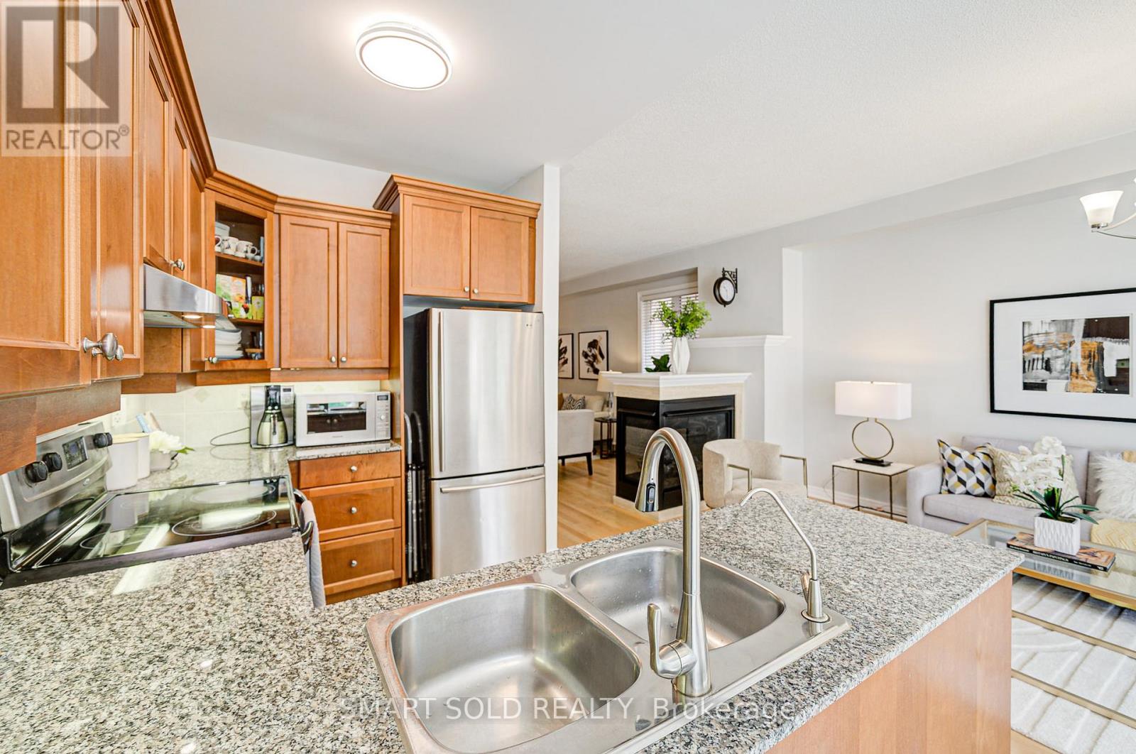 Single Family House for Sale in  CARRIER CRESCENT Vaughan (Patterson) 