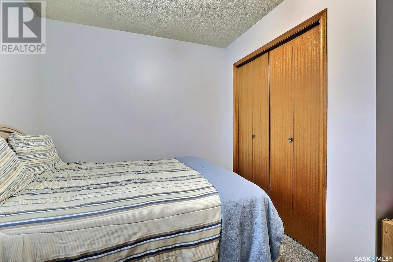 Photo 15 of 1214 Butterfield Crescent N, Regina SK