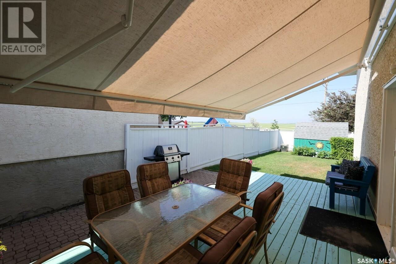 Photo 31 of 1214 Butterfield Crescent N, Regina SK