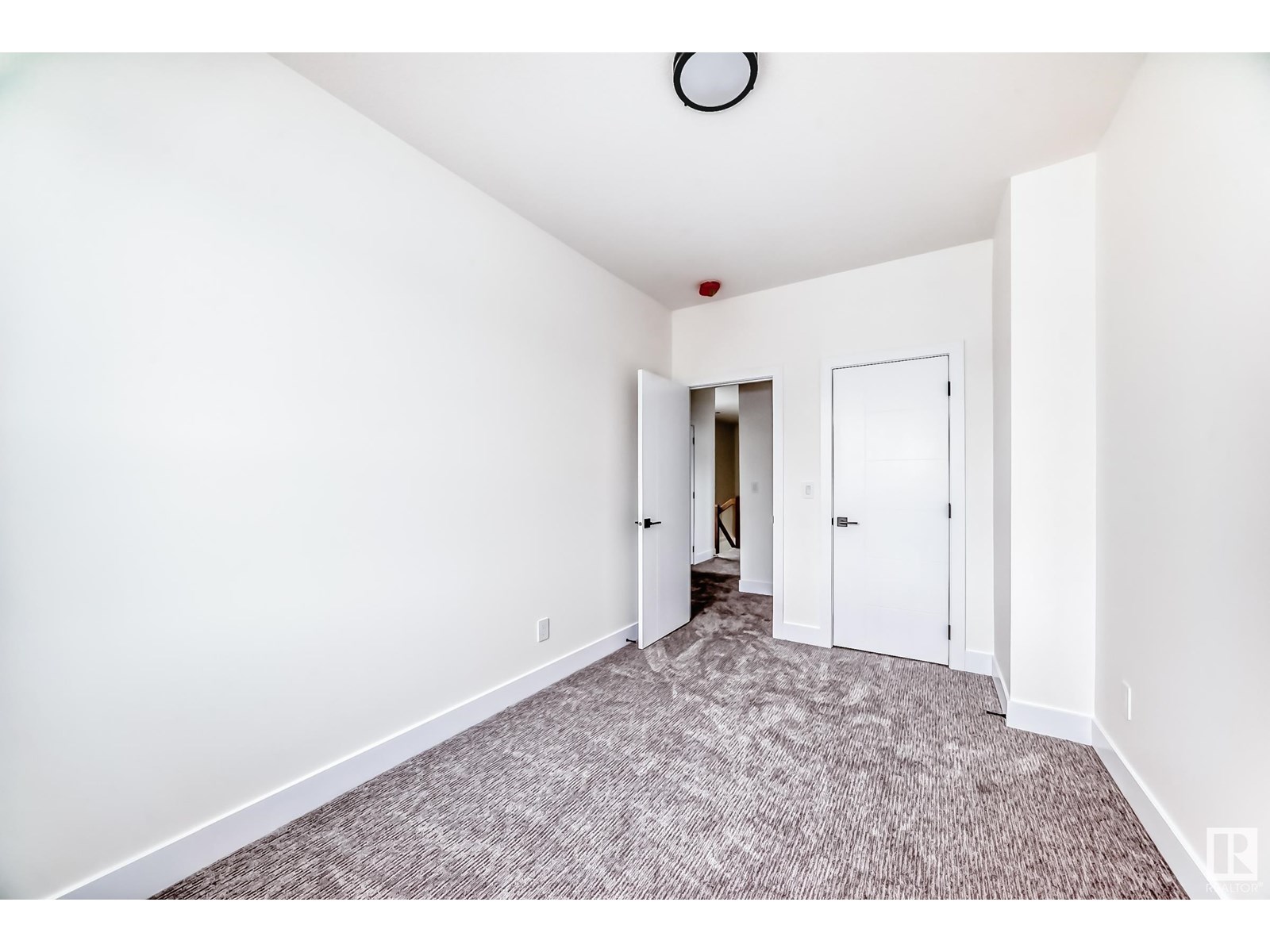Photo 40 of 11442 125 St Nw, Edmonton AB