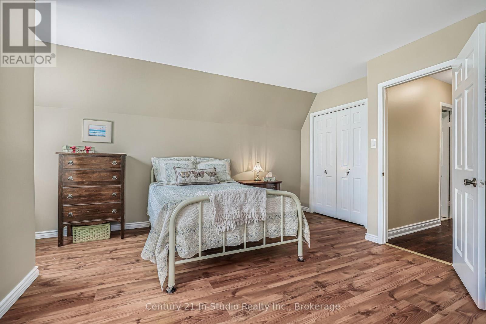Photo 15 of 3926 County Road 124 Road, Clearview ON