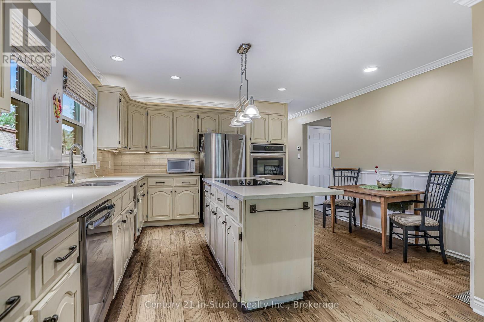 Photo 9 of 3926 County Road 124 Road, Clearview ON