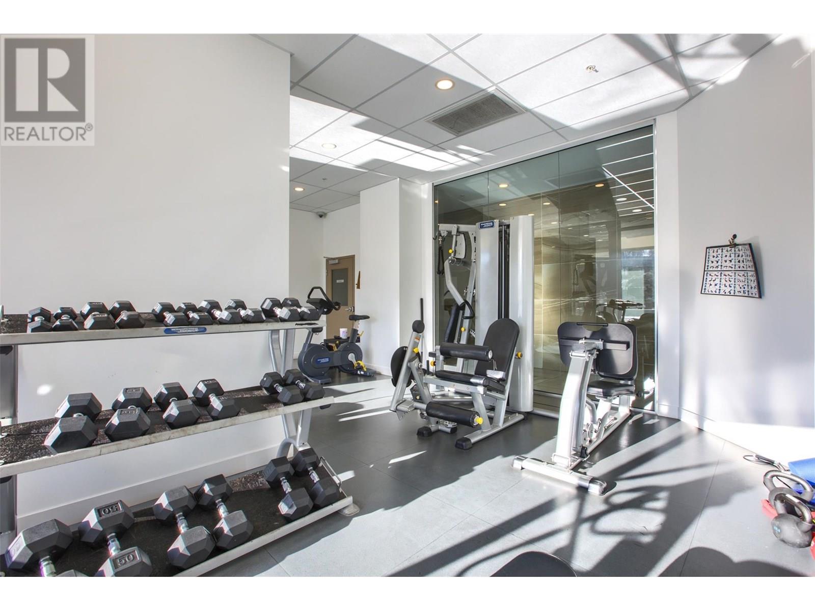 TH103 1151 Sunset Drive, Kelowna