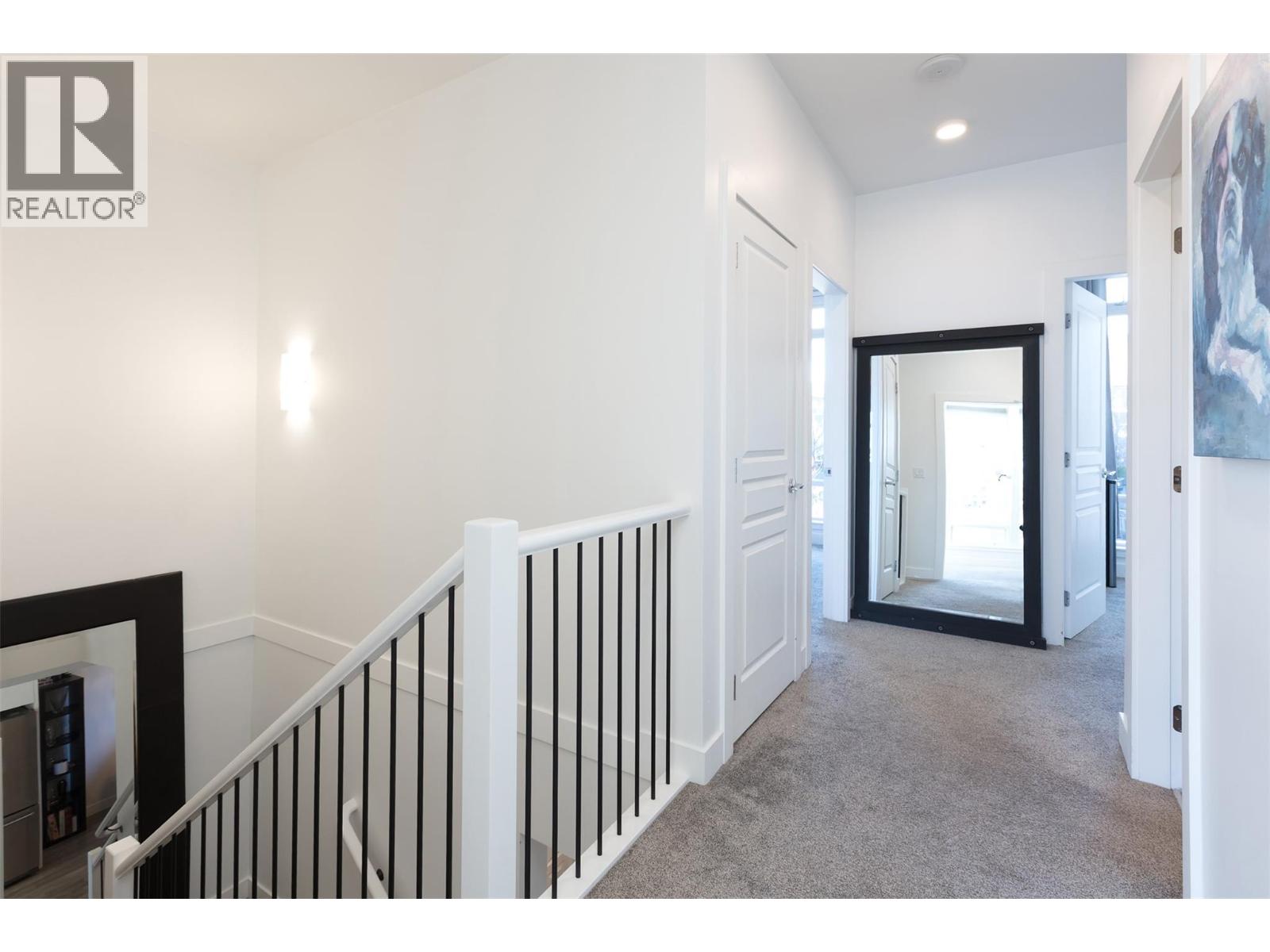 TH103 1151 Sunset Drive, Kelowna