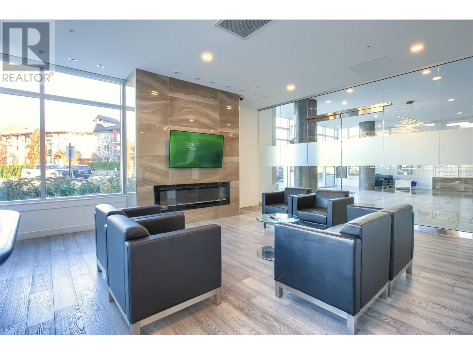 TH103 1151 Sunset Drive, Kelowna