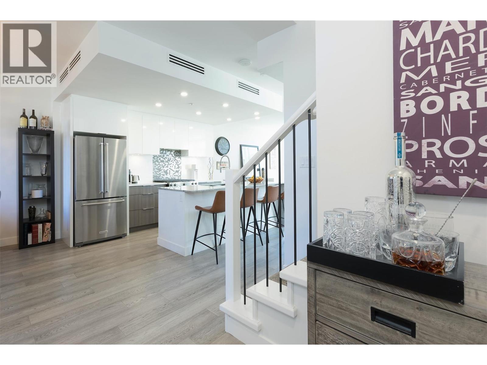 TH103 1151 Sunset Drive, Kelowna