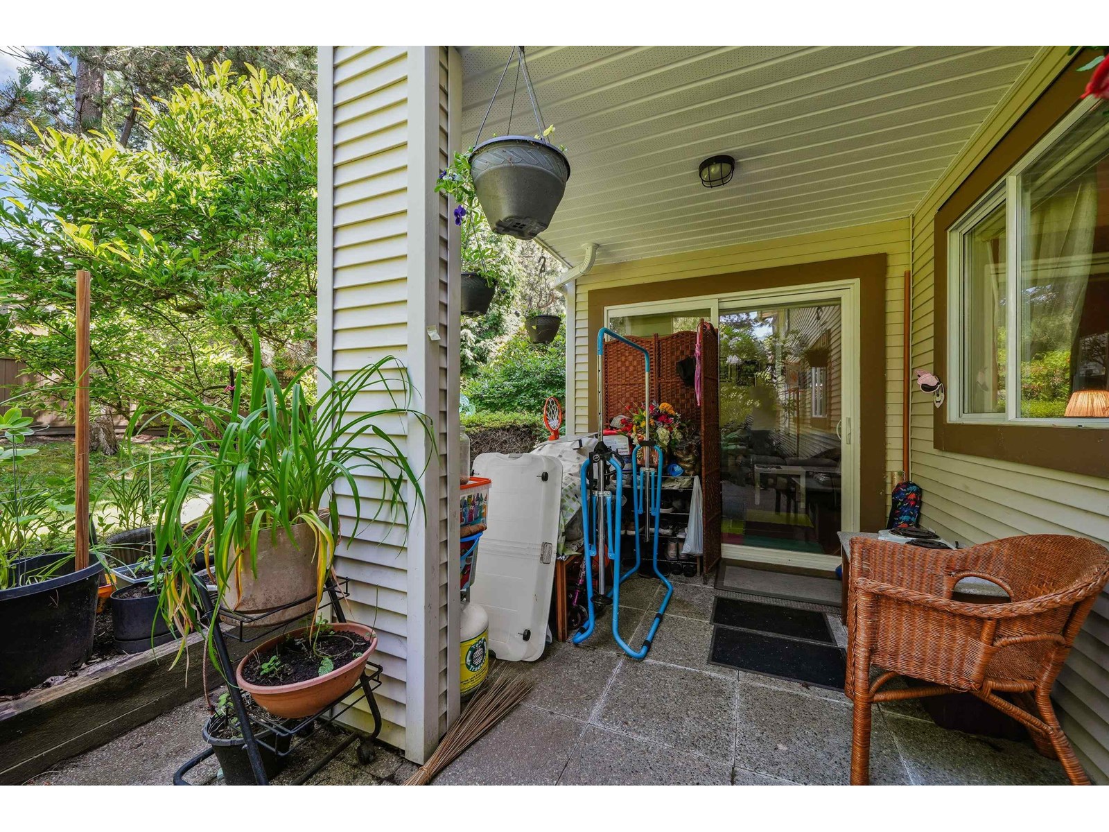 Photo 15 of 209 15991 Thrift Avenue, White Rock BC