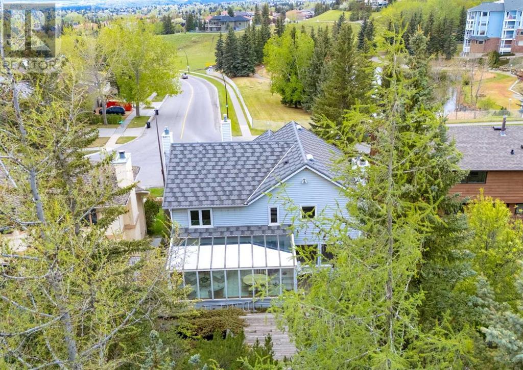 Single Family House for Sale in  Hawksbrow Drive NW Hawkwood Calgary 
