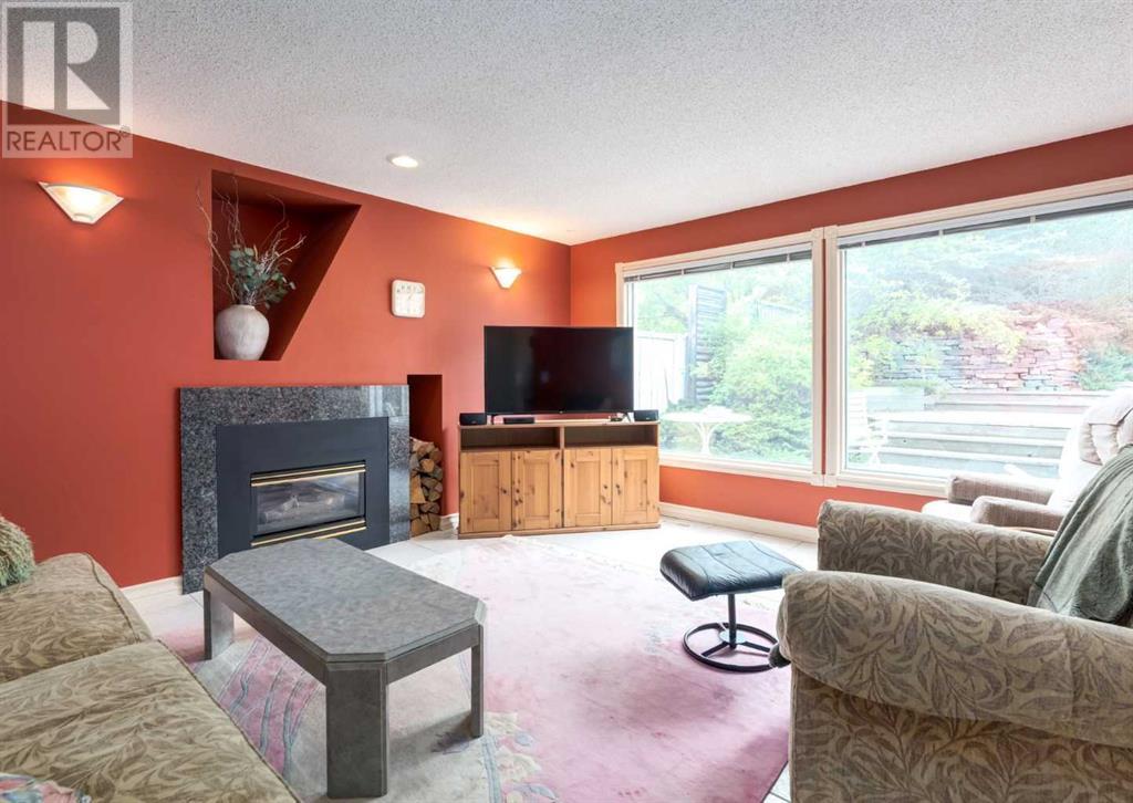 Single Family House for Sale in  Hawksbrow Drive NW Hawkwood Calgary 