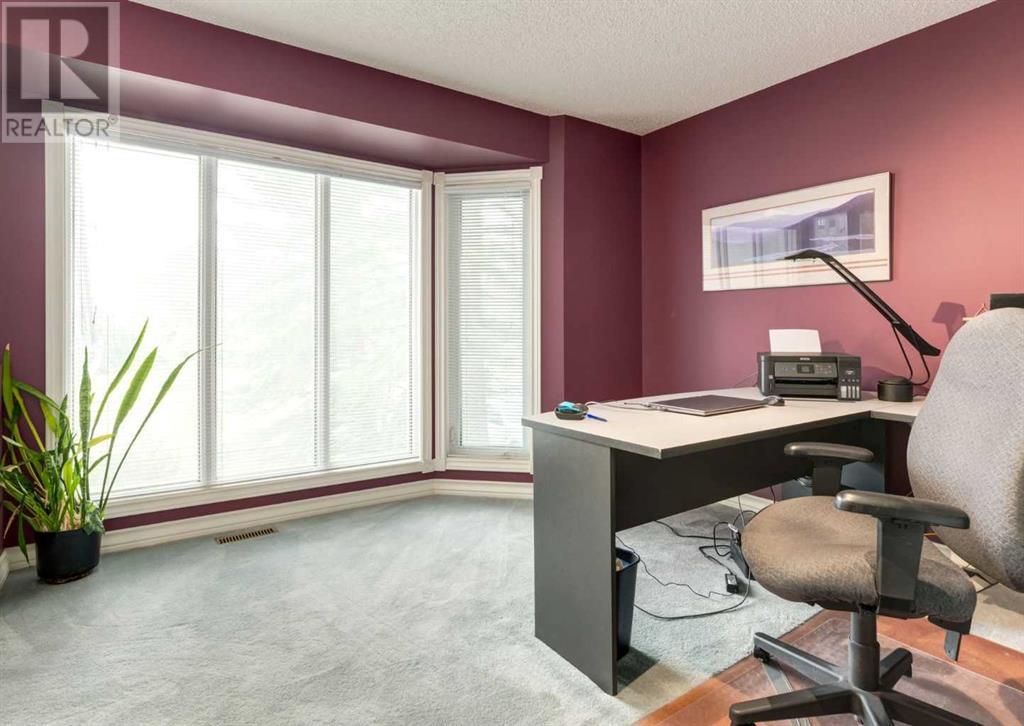 Single Family House for Sale in  Hawksbrow Drive NW Hawkwood Calgary 