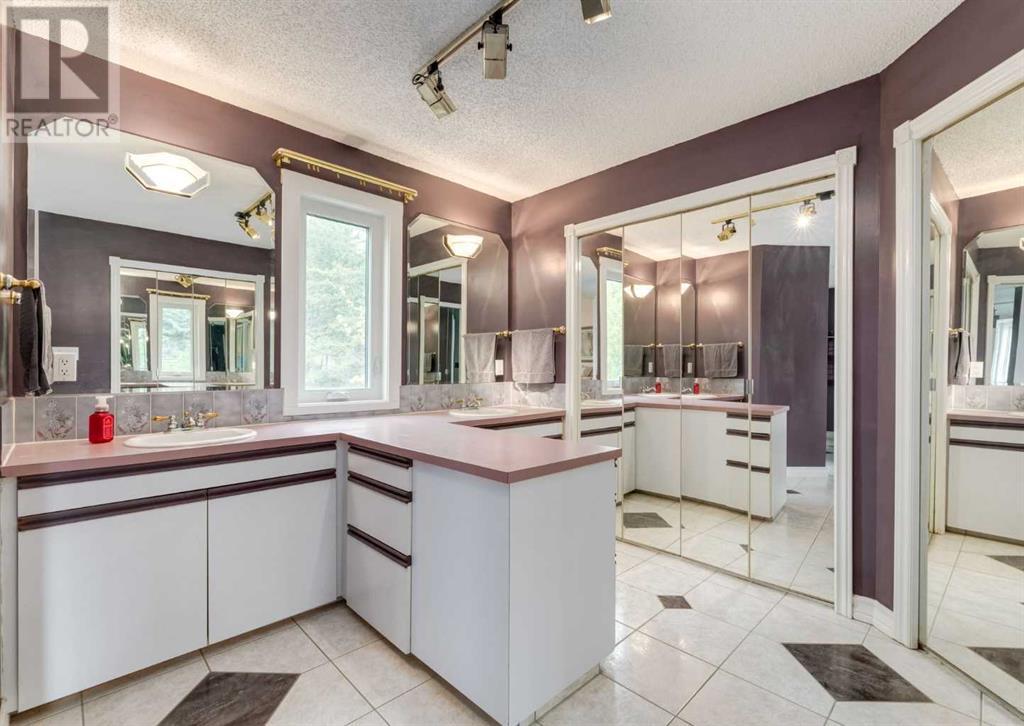 Single Family House for Sale in  Hawksbrow Drive NW Hawkwood Calgary 