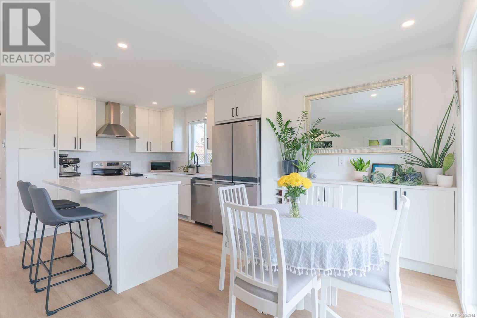 #48 6245 BLUEBACK RD - Image 2