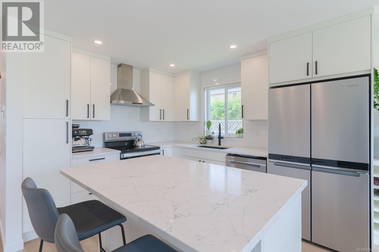 #48 6245 BLUEBACK RD - Image 9