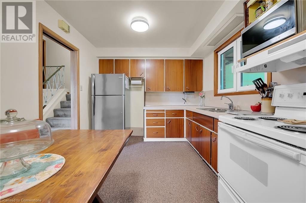 Photo 11 of 54 Berko Avenue, Hamilton ON