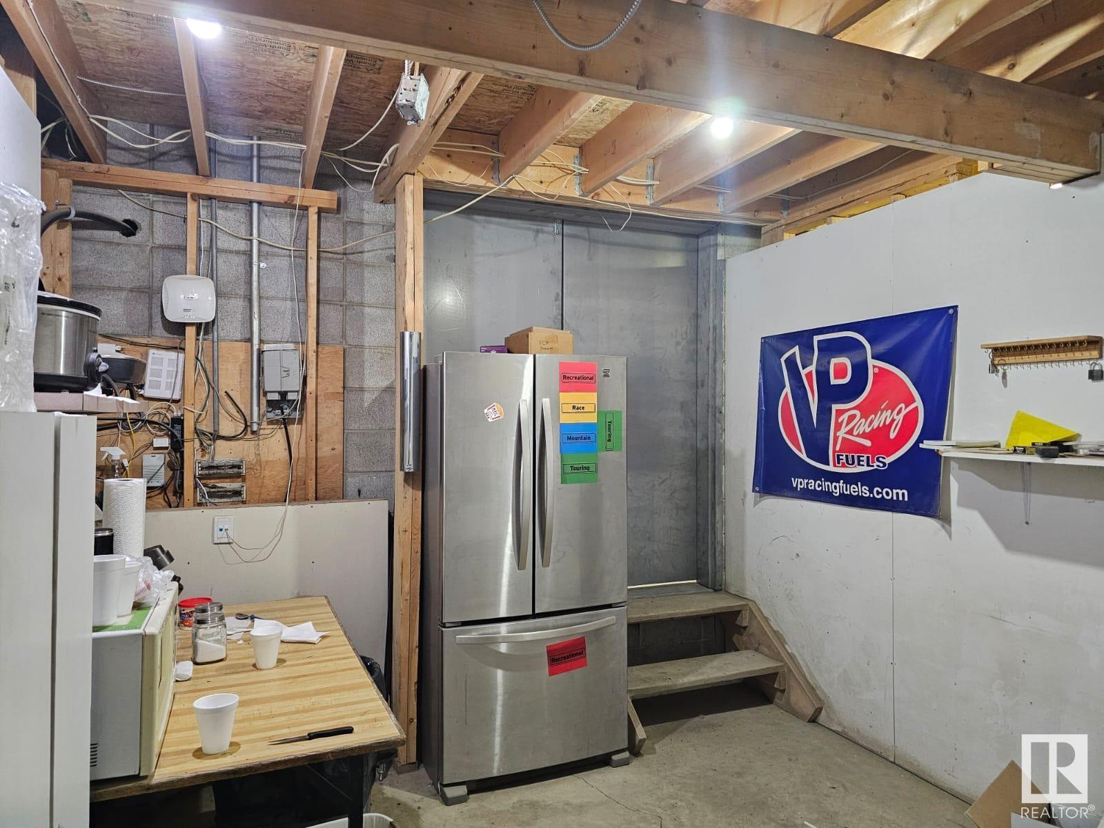 Photo 13 of 5512 50 Av, Drayton Valley AB