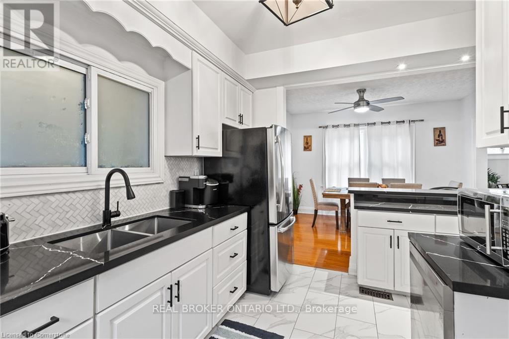 Photo 4 of 5317 Third Avenue, Niagara Falls ON