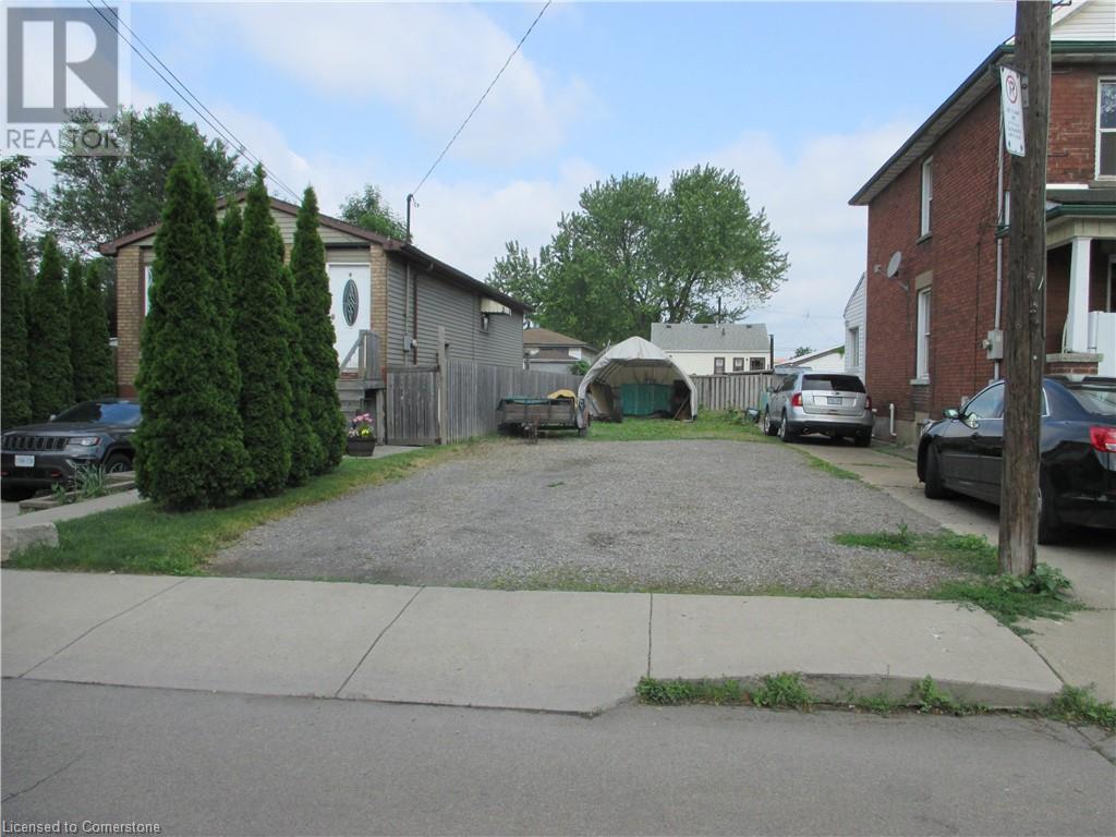 Photo 1 of 15 Bayfield Avenue, Hamilton ON
