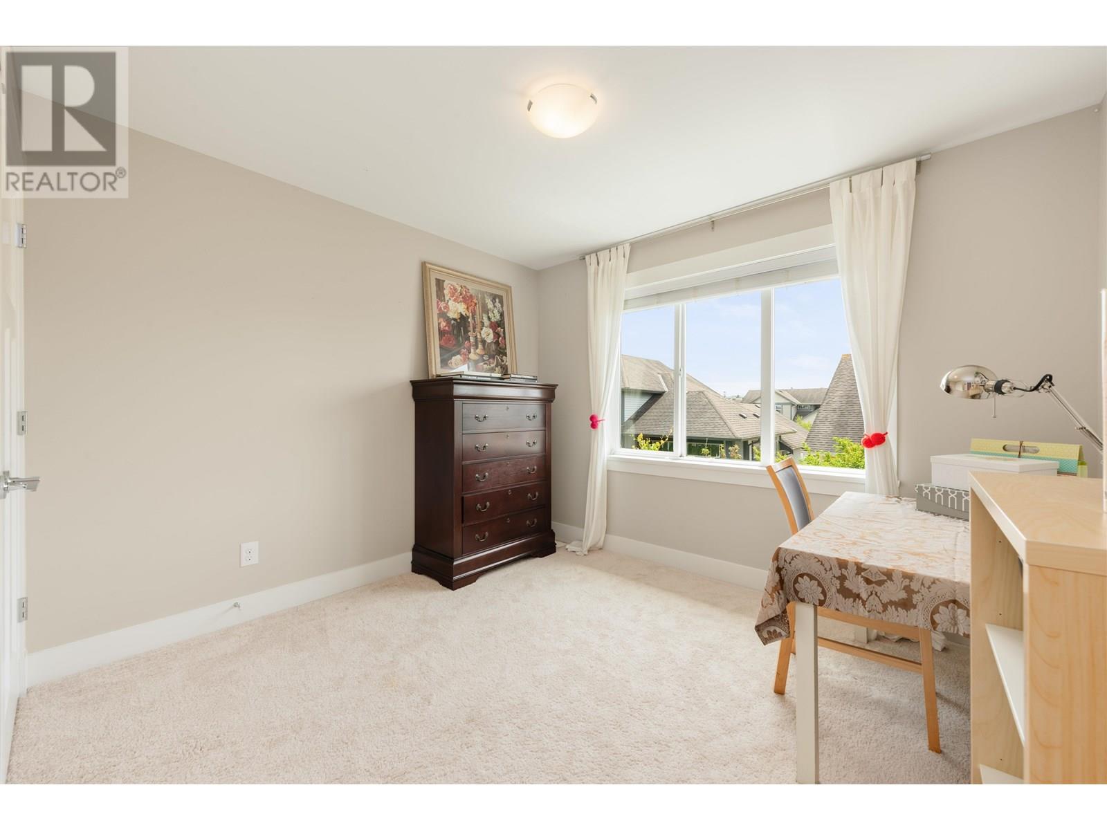 Photo 8 of 4652 Blue Heron Way, Tsawwassen BC