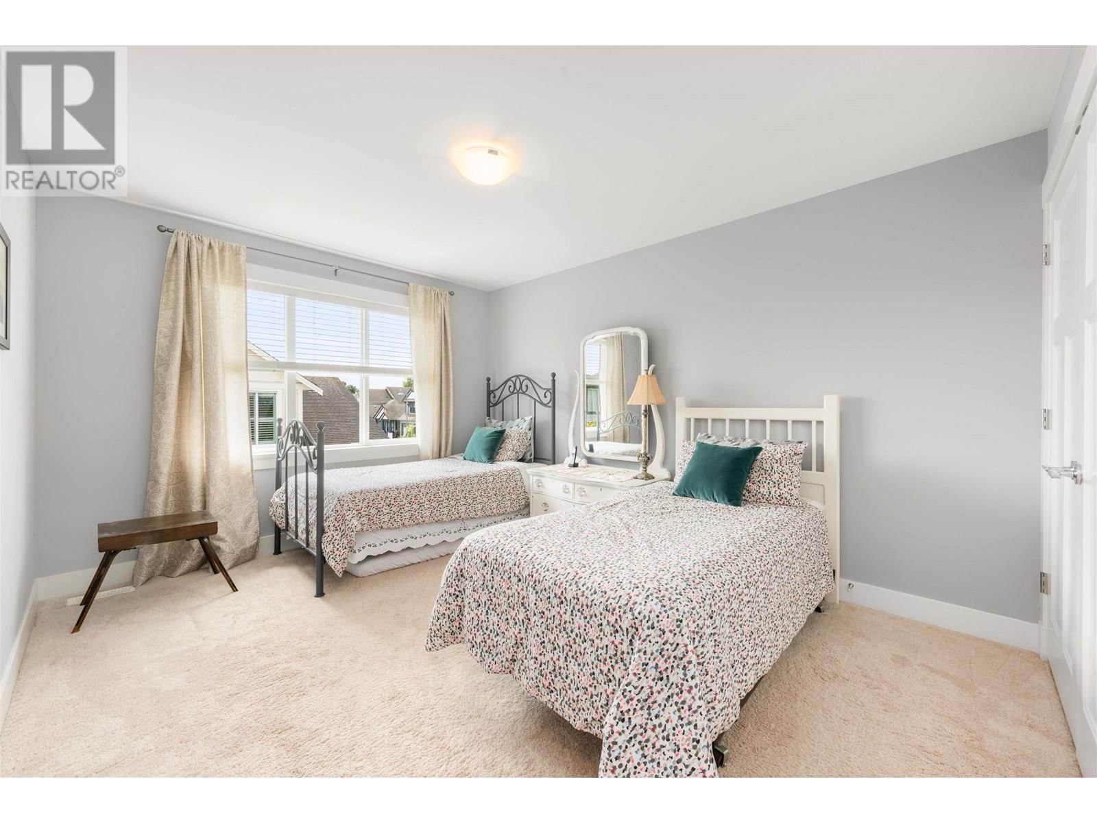 Photo 11 of 4652 Blue Heron Way, Tsawwassen BC