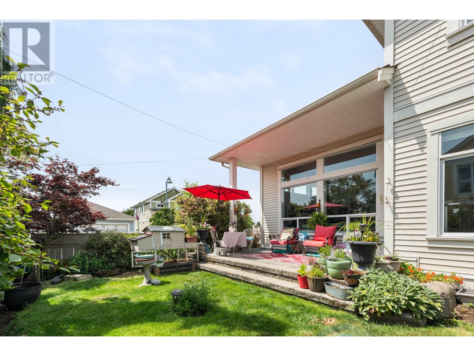 Photo 4 of 4652 Blue Heron Way, Tsawwassen BC