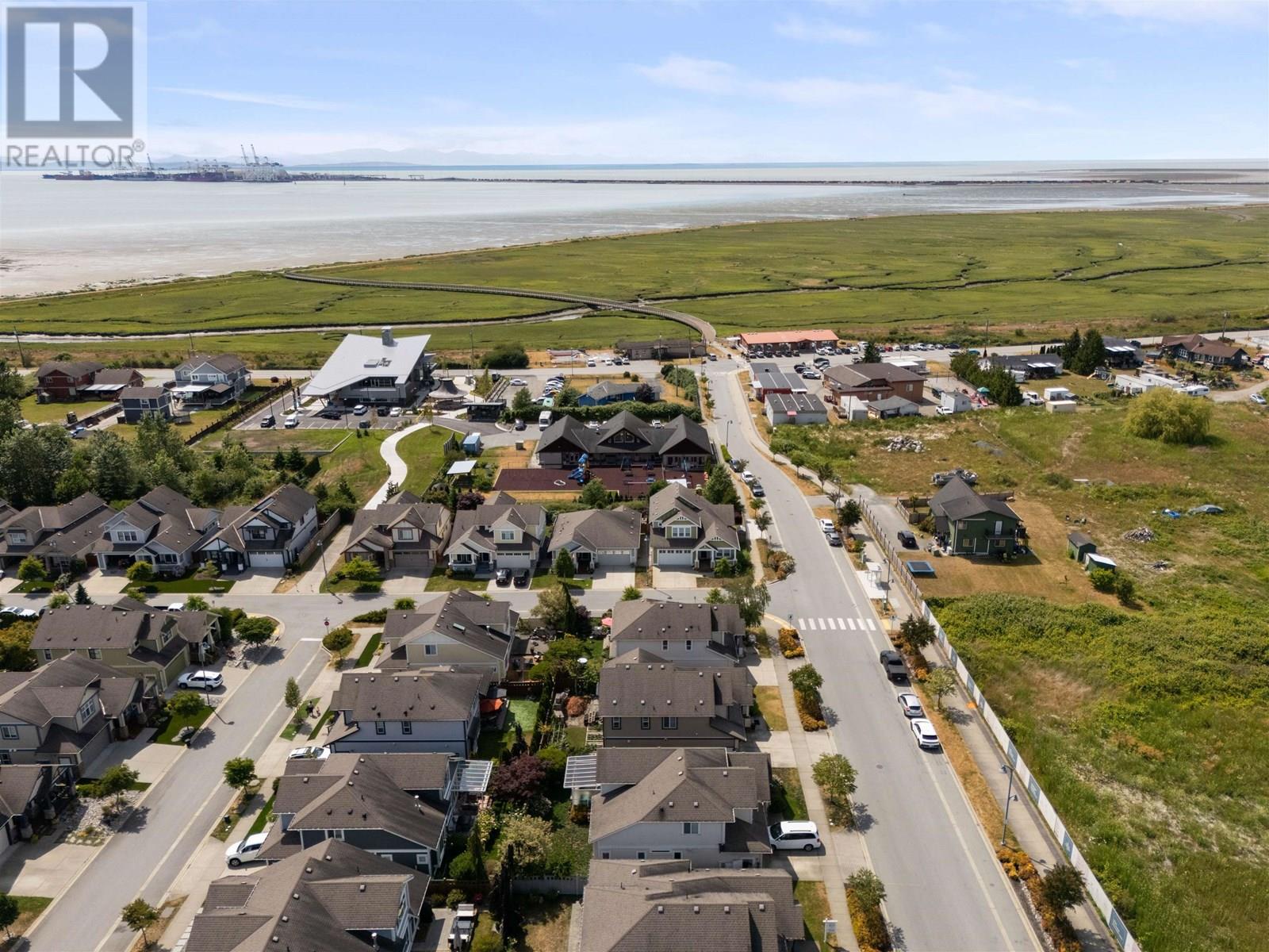 Photo 26 of 4652 Blue Heron Way, Tsawwassen BC