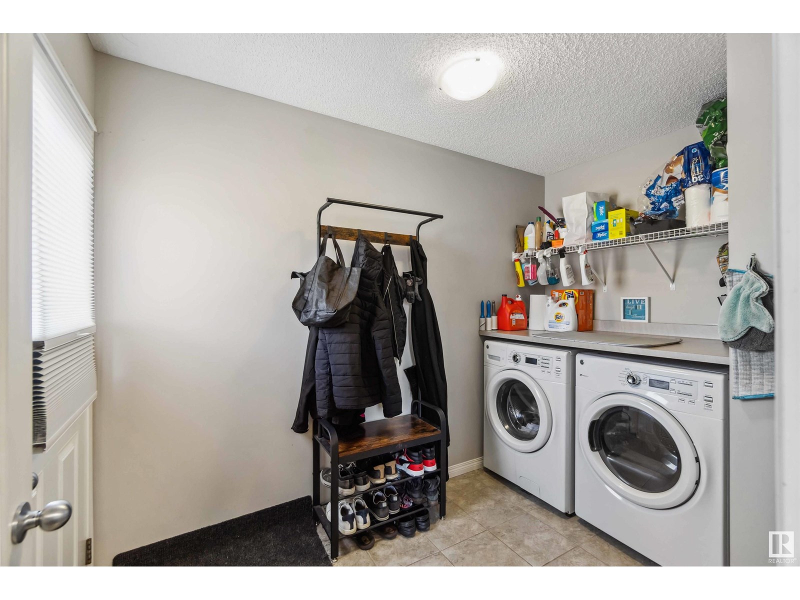 Photo 18 of 3439 Cherry Wy Sw, Edmonton AB