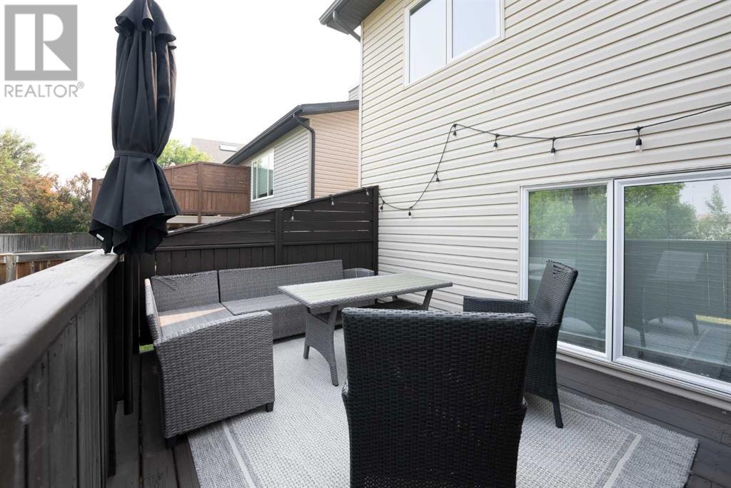 Single Family House Bi-level for Sale in  Mt Sunburst Place W Sunridge Lethbridge 