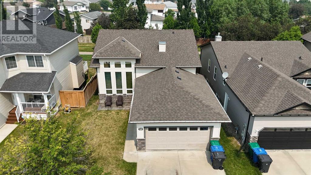 Single Family House Bi-level for Sale in  Mt Sunburst Place W Sunridge Lethbridge 