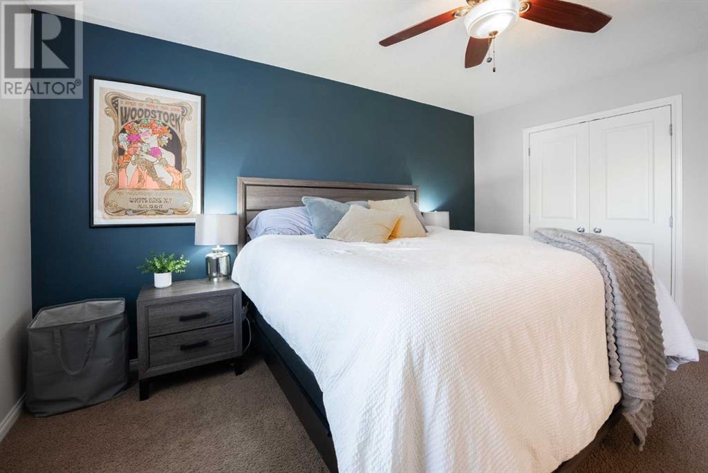 Single Family House Bi-level for Sale in  Mt Sunburst Place W Sunridge Lethbridge 