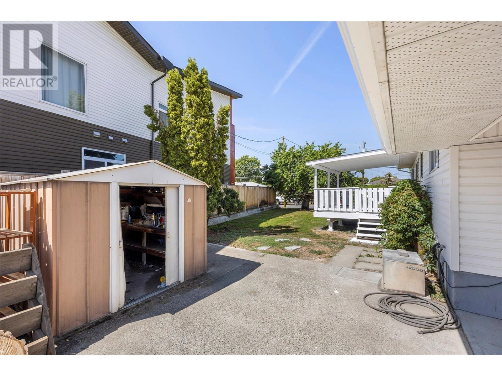 Photo 36 of 971 Kirkland Place, Kamloops BC