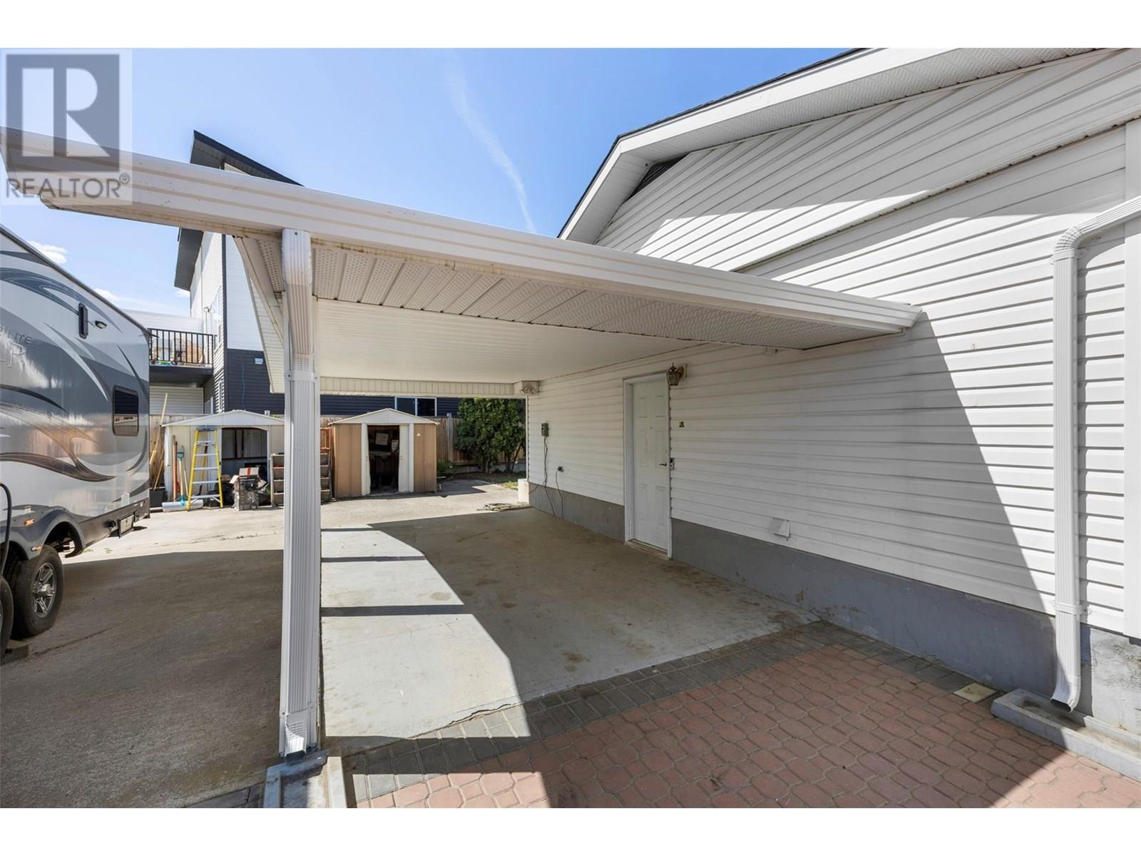 Photo 37 of 971 Kirkland Place, Kamloops BC