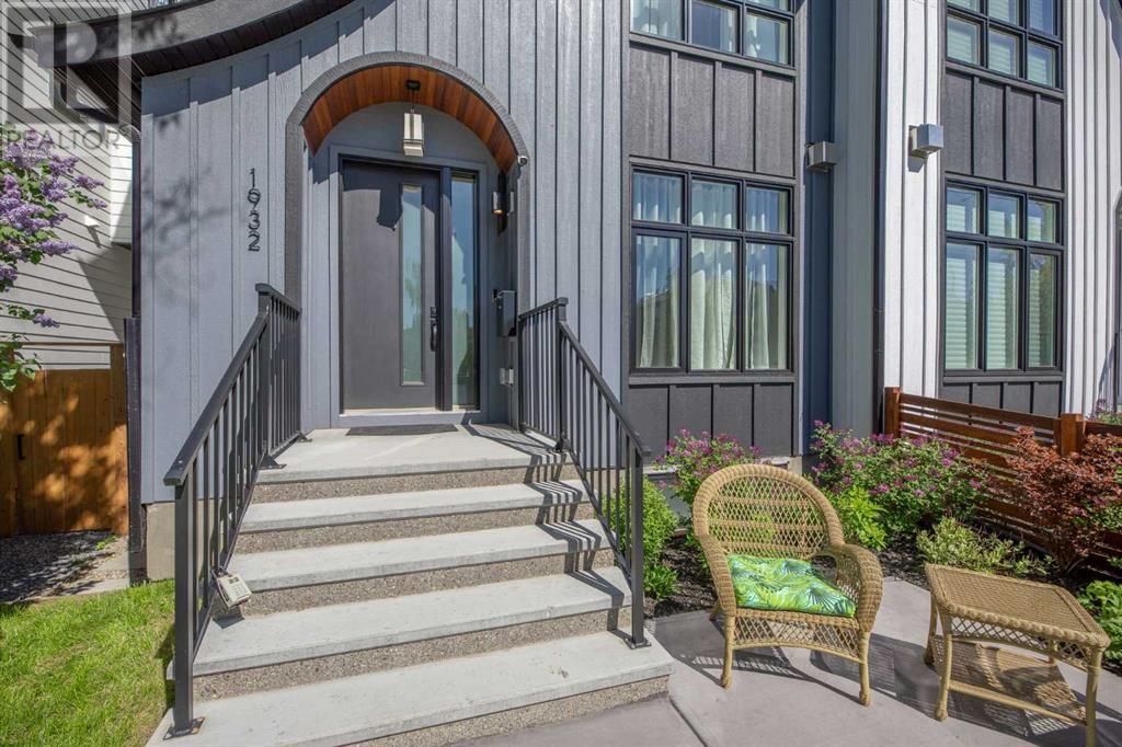 Single Family House for Sale in   Street SW Killarney/Glengarry Calgary 