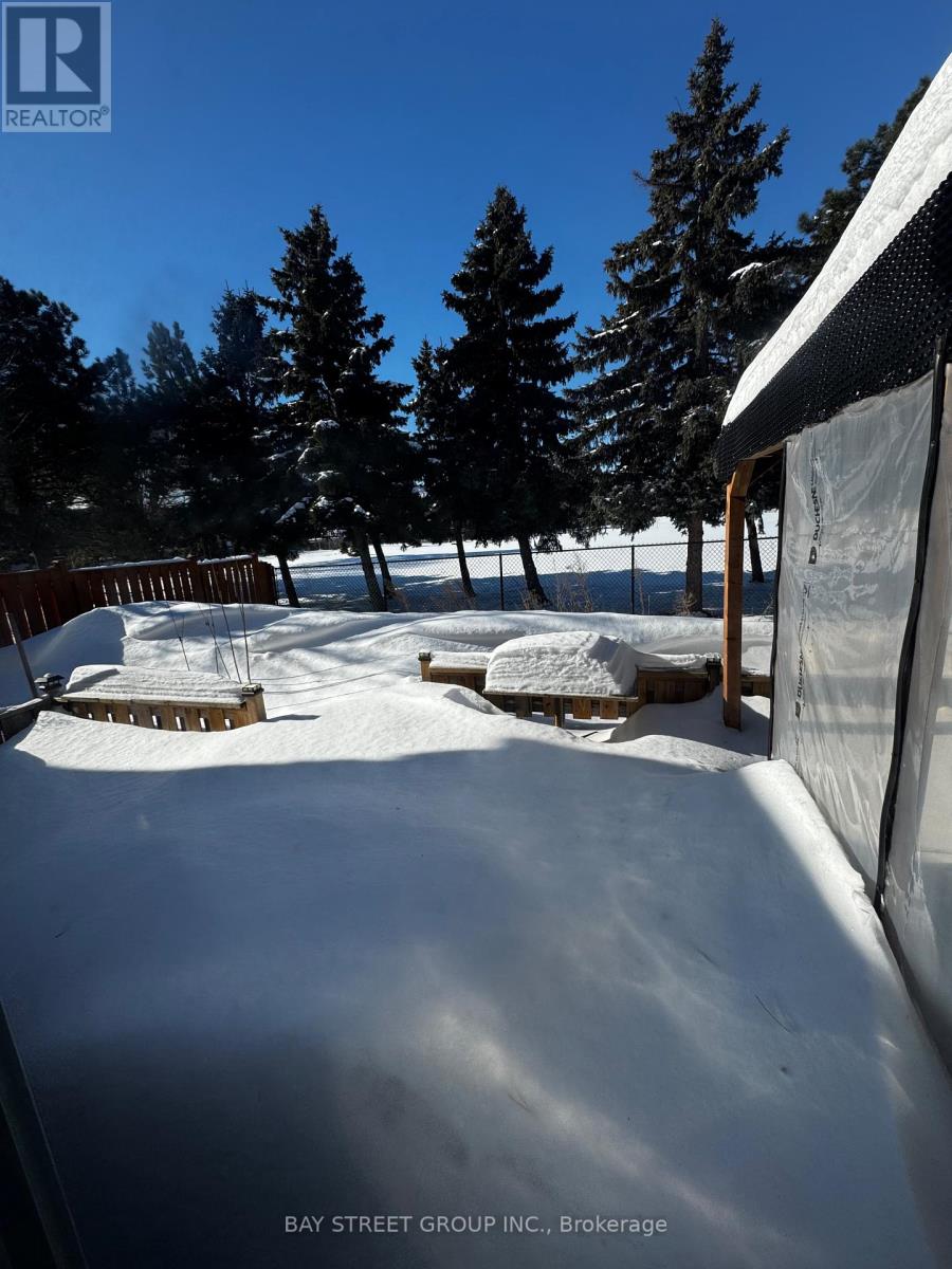 Photo 9 of 170 Bethany Leigh Drive, Toronto ON