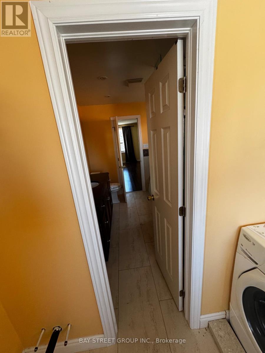 Photo 21 of 170 Bethany Leigh Drive, Toronto ON