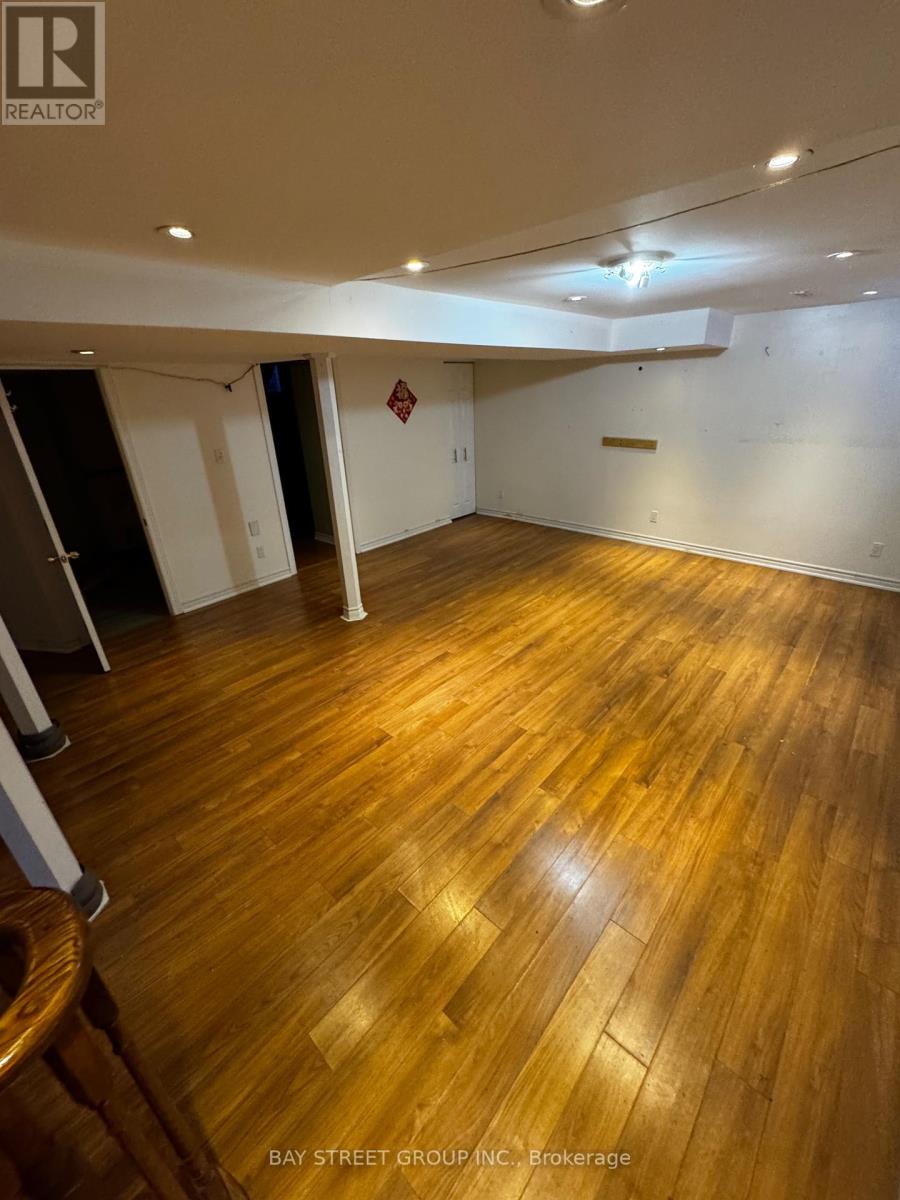Photo 13 of 170 Bethany Leigh Drive, Toronto ON