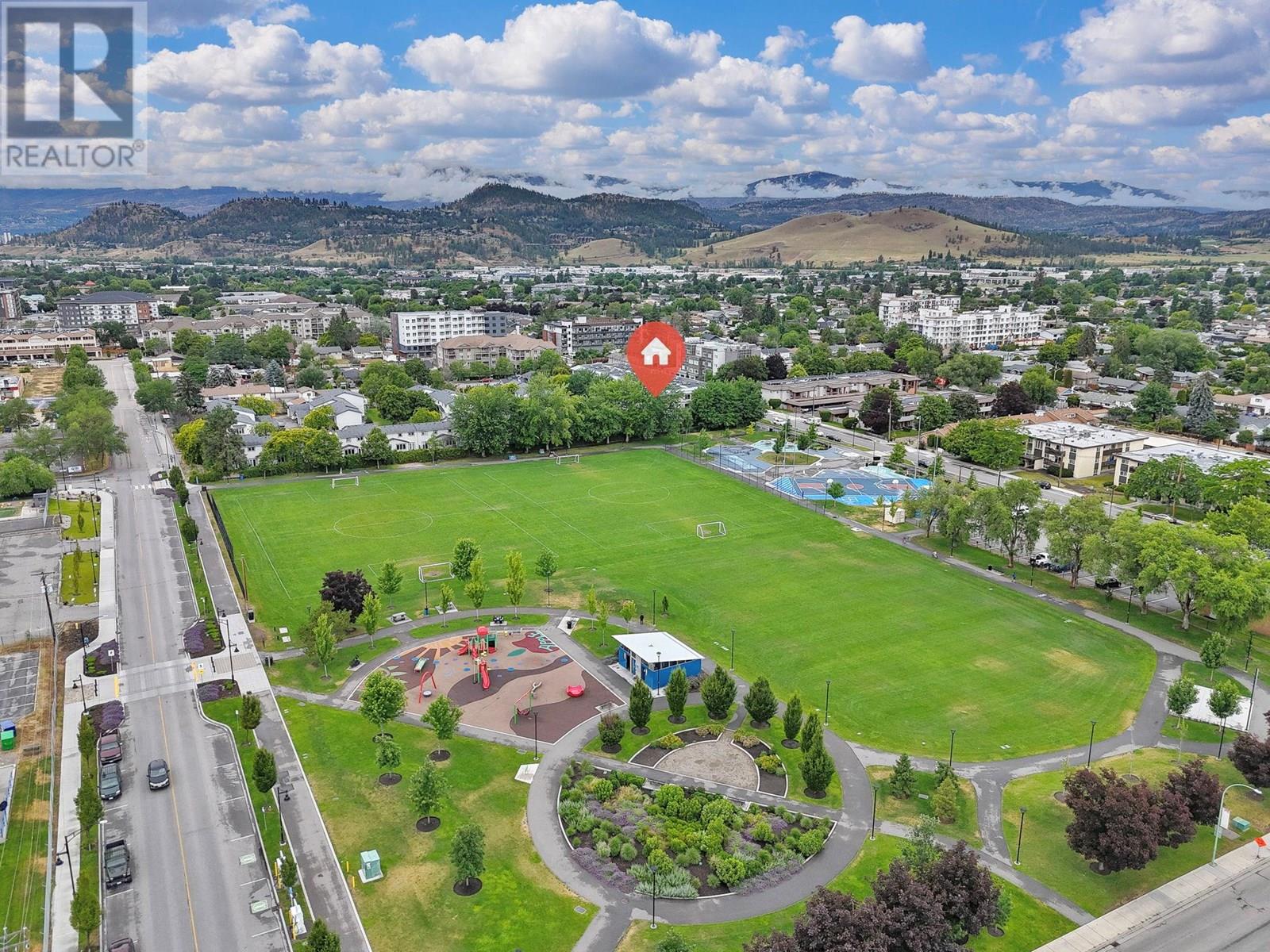 205 255 McIntosh Road, Kelowna
