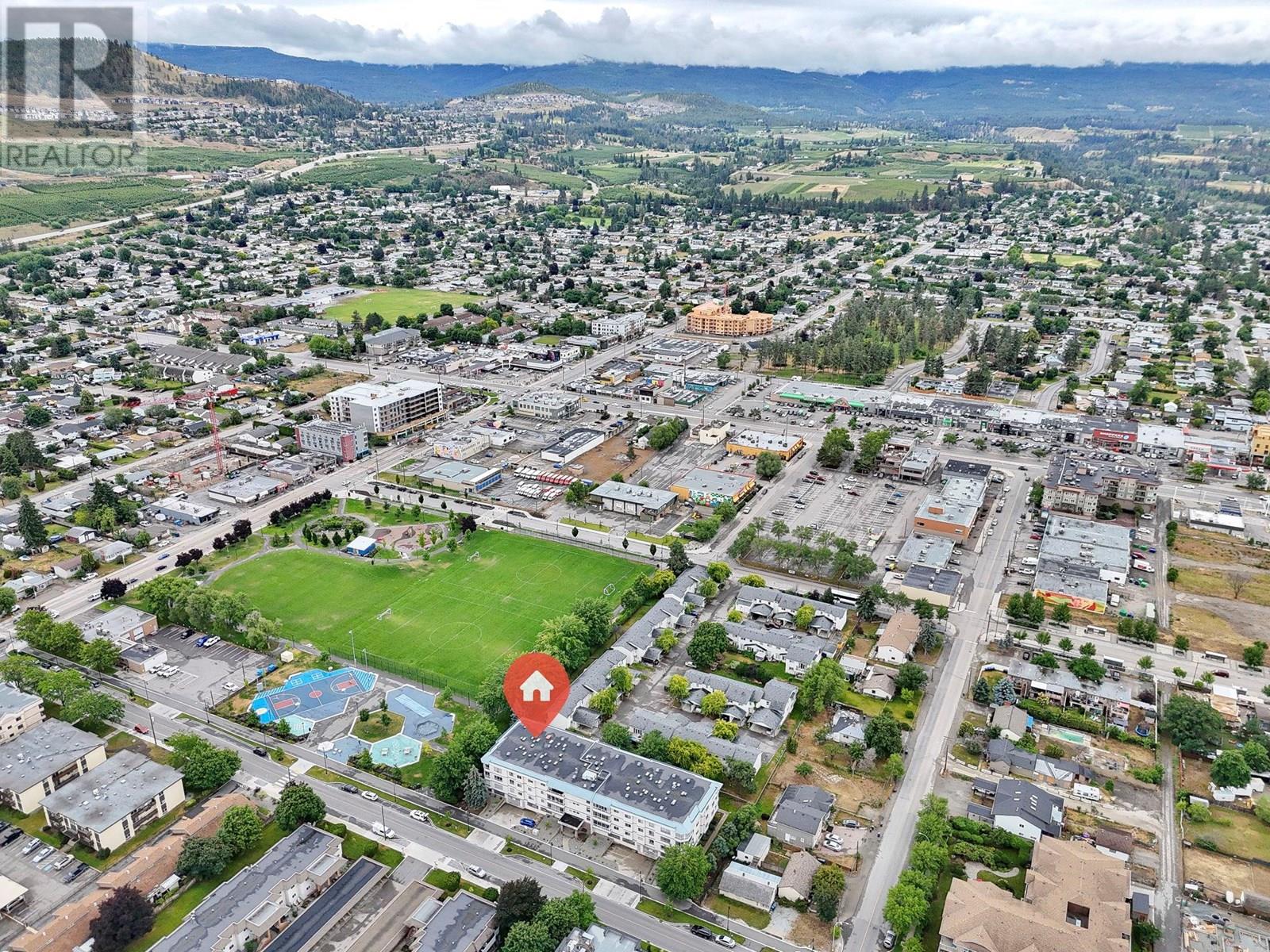 205 255 McIntosh Road, Kelowna