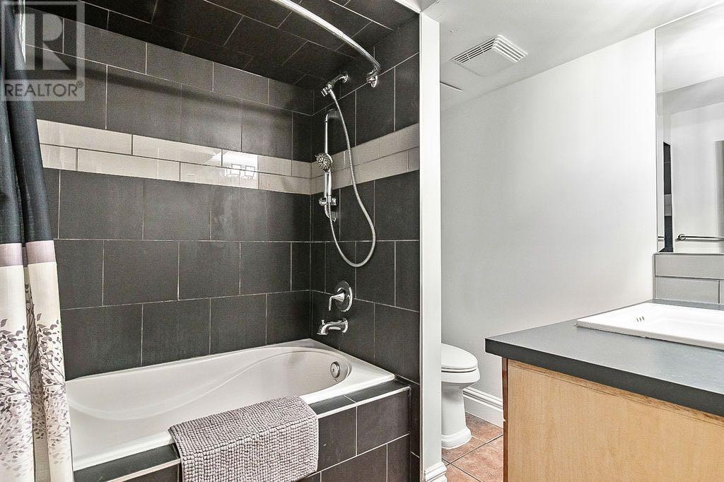 Single Family House for Sale in    Avenue SW South Calgary Calgary 