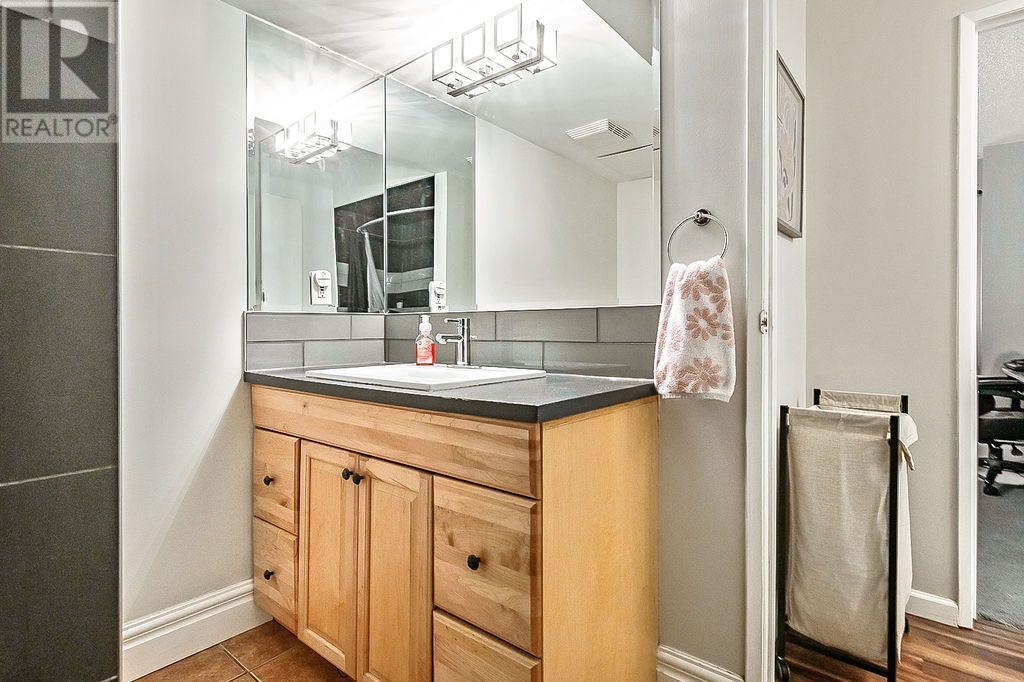 Single Family House for Sale in    Avenue SW South Calgary Calgary 