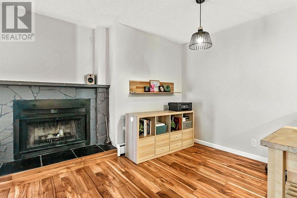 Single Family House for Sale in    Avenue SW South Calgary Calgary 