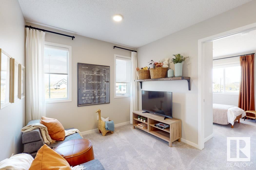 Photo 14 of 2803 193 St Nw, Edmonton AB