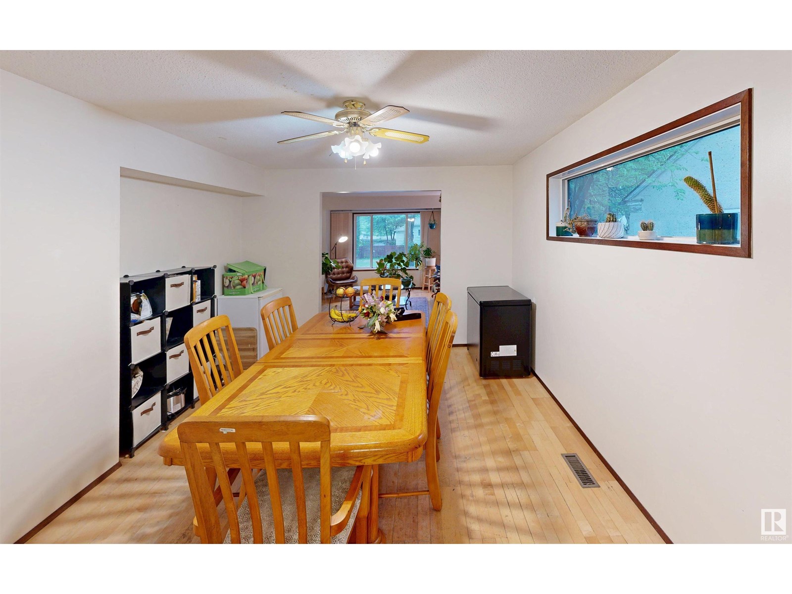 Photo 6 of 7914 7916 110 St Nw, Edmonton AB